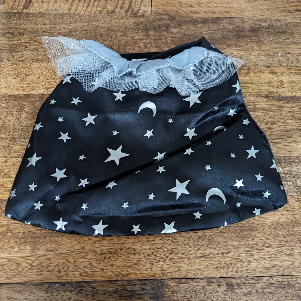*NWT* Moon & Star Cape Pet Costume